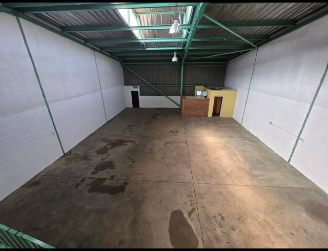 275M² WAREHOUSE TO LET IN STORMILL